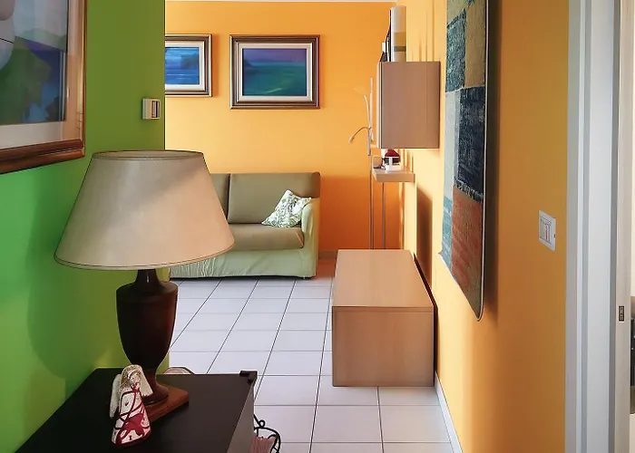 Photo de Appartement Attico Luminoso I Colori Del Sole à Montesilvano Marina