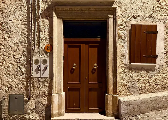 Apartamento Dimora - L Antico Fienile Del Castello Castel del Monte  foto