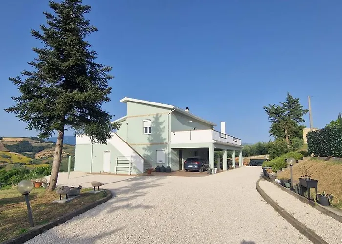 Photo de Appartement Casa Bellavista à Castilenti